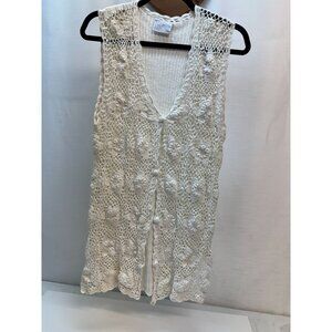 Ladies white Crochet Sweater Vest-Piera Cardin Med. size